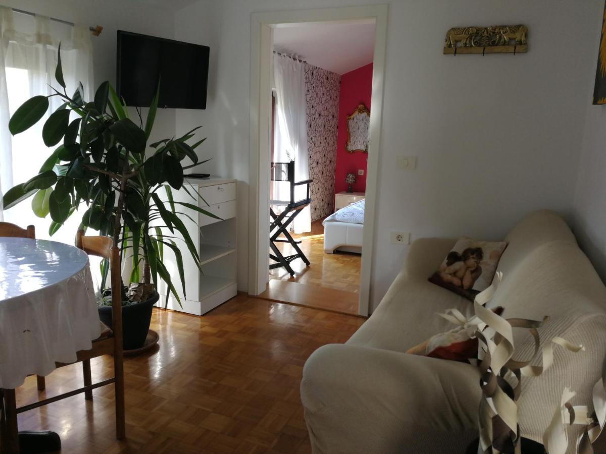 Millenca Apartment Izola Extérieur photo